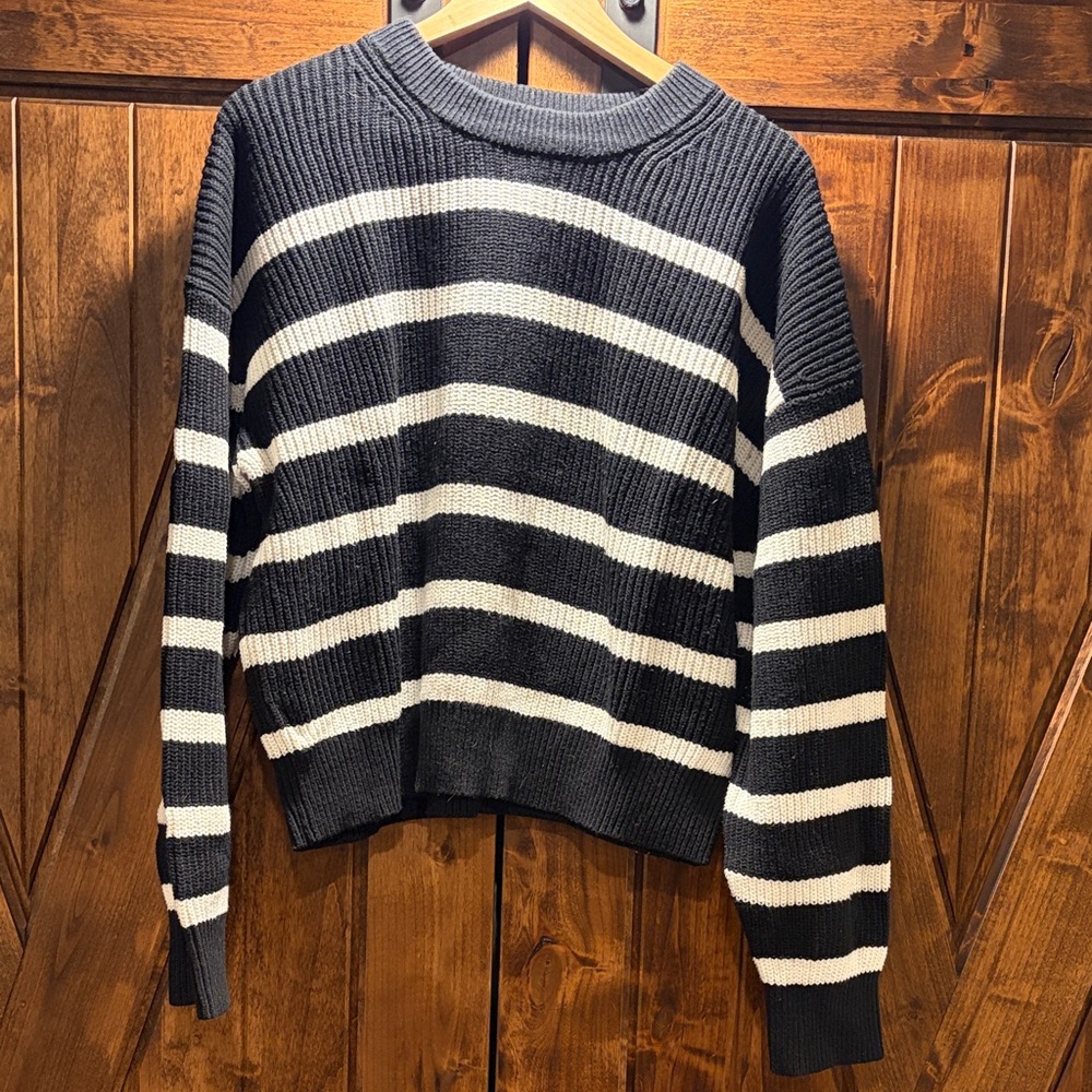 H&M Black and Cream Striped Sweater